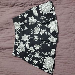 Childrens Place 7/8 Skorts